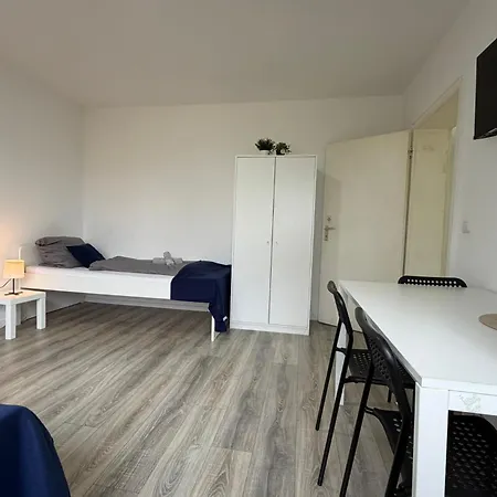 Bege Flatitude